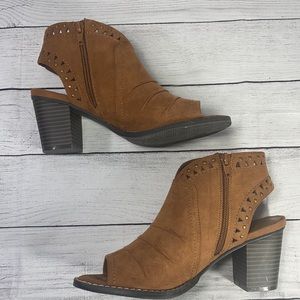 Francesca’s Wrenn Brown booties peep toe sandals